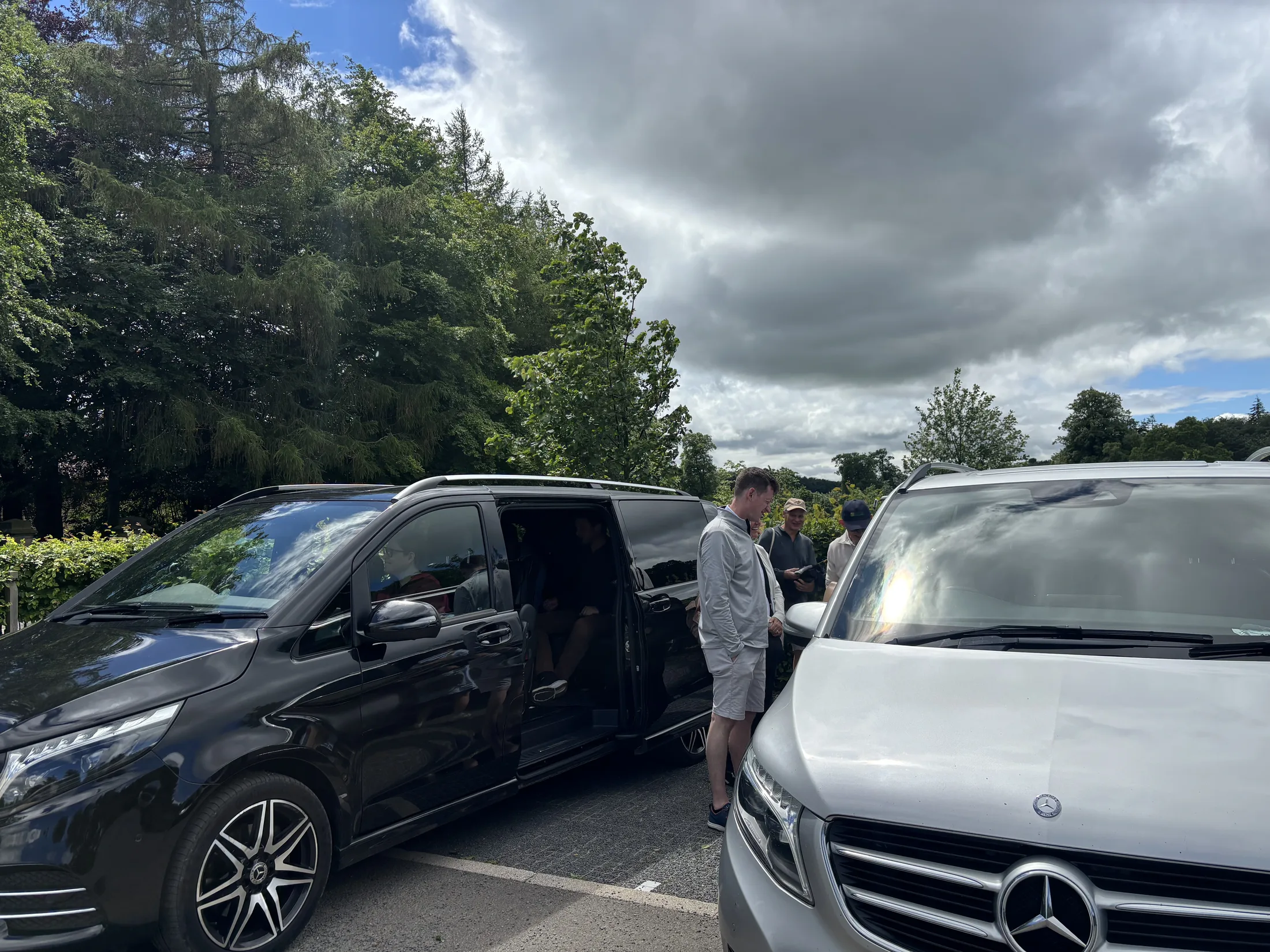 A coordinated multi-vehicle group tour in the Yorkshire Dales